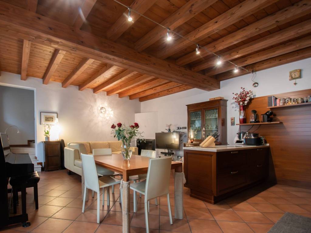 casa indipendente in vendita ad Ospitaletto