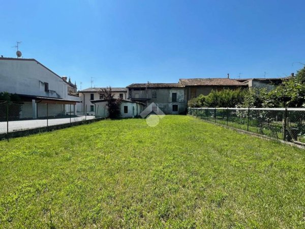 casa indipendente in vendita ad Ospitaletto in zona Centro Storico