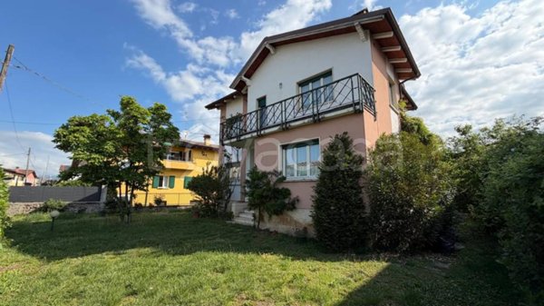 casa indipendente in vendita ad Ospitaletto in zona Centro Storico