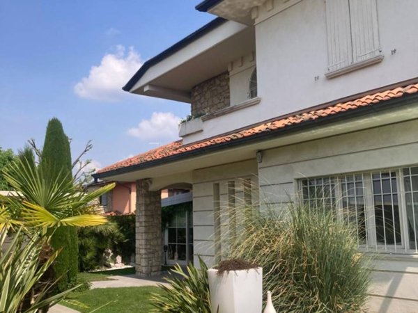 casa indipendente in vendita ad Ospitaletto in zona Centro Storico