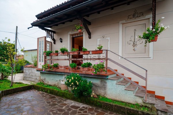 casa indipendente in vendita ad Ospitaletto in zona Centro Storico