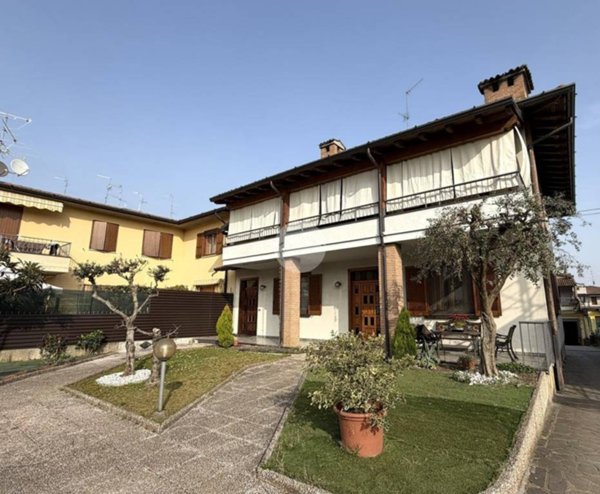 appartamento in vendita ad Ospitaletto in zona Centro Storico