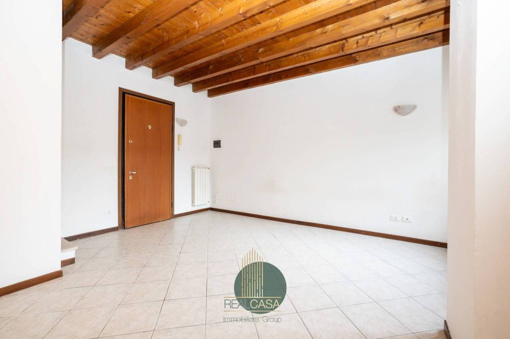 appartamento in vendita ad Ospitaletto in zona Centro Storico