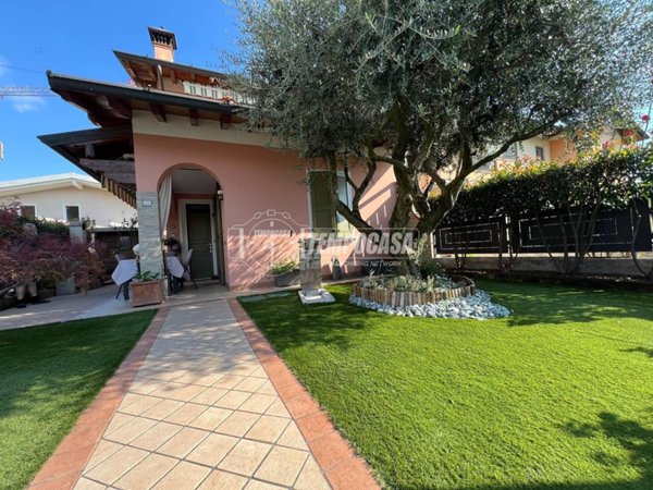 casa indipendente in vendita ad Ospitaletto in zona Centro Storico