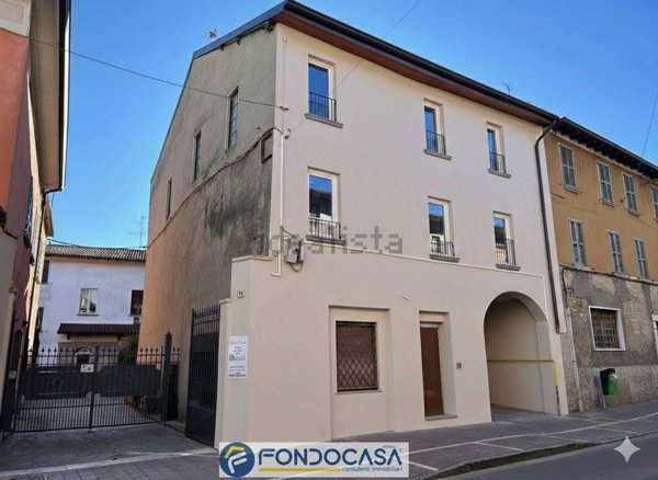 appartamento in vendita ad Ospitaletto in zona Centro Storico