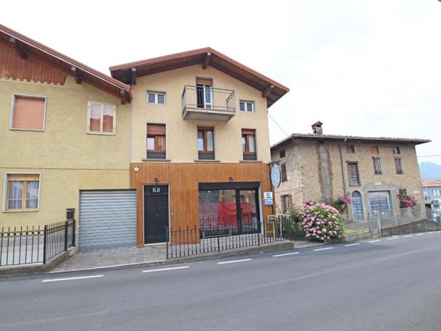 casa indipendente in vendita ad Ossimo