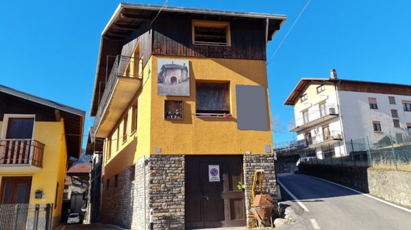 casa indipendente in vendita ad Ossimo