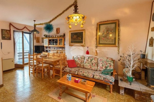 casa indipendente in vendita ad Ossimo