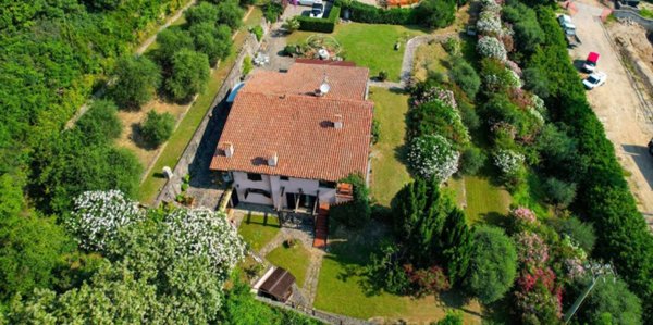 casa indipendente in vendita a Padenghe sul Garda