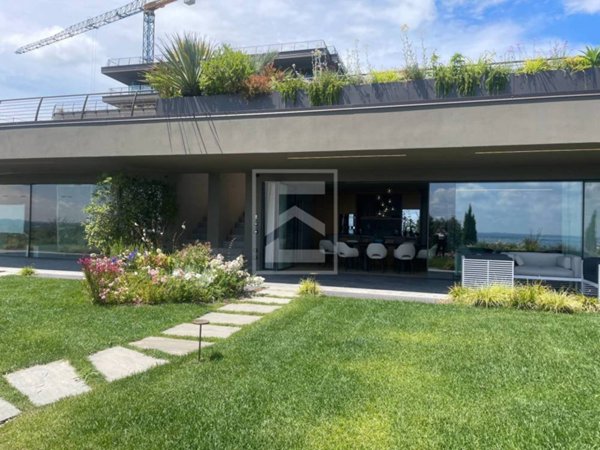casa indipendente in vendita a Padenghe sul Garda