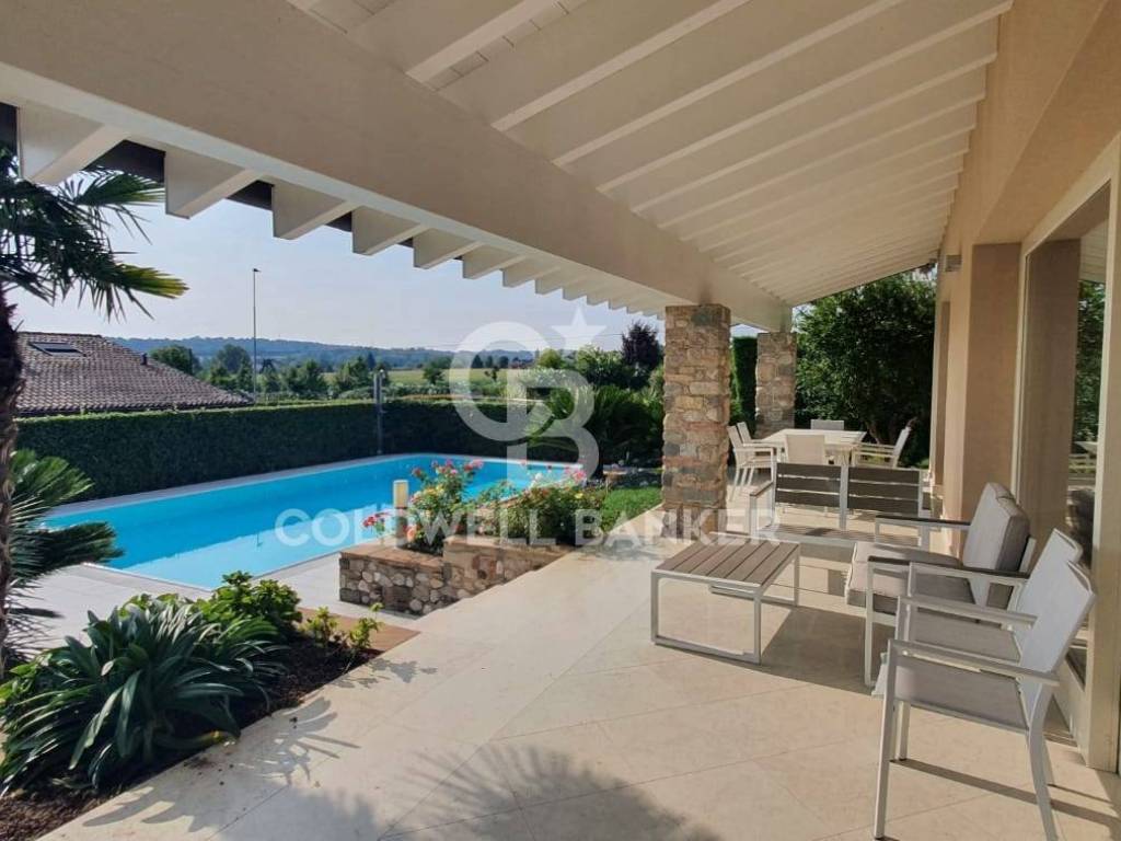 casa indipendente in vendita a Padenghe sul Garda
