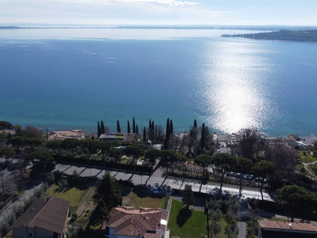 casa indipendente in vendita a Padenghe sul Garda