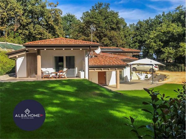 casa indipendente in vendita a Padenghe sul Garda