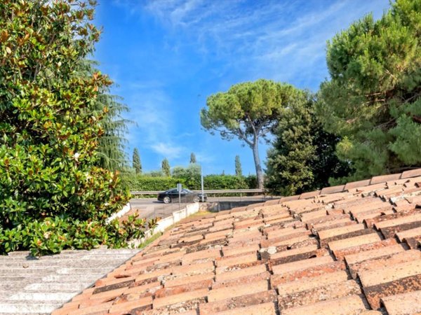 casa indipendente in vendita a Padenghe sul Garda