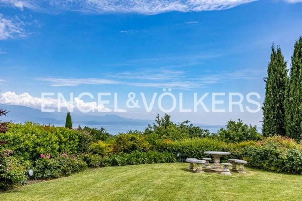 casa indipendente in vendita a Padenghe sul Garda
