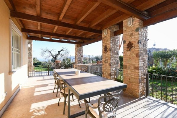 casa indipendente in vendita a Padenghe sul Garda