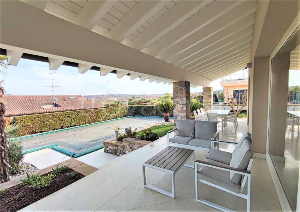 casa indipendente in vendita a Padenghe sul Garda