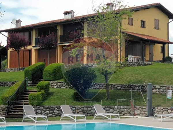 casa indipendente in vendita a Padenghe sul Garda