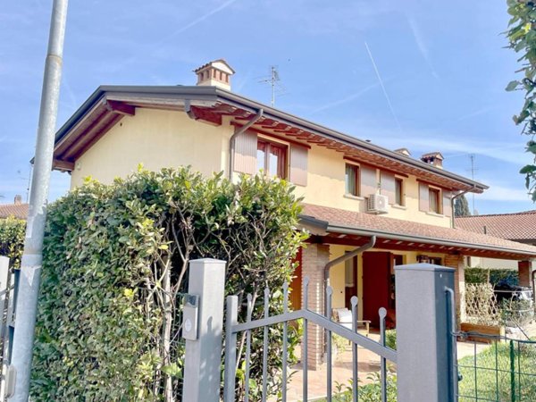 appartamento in vendita a Padenghe sul Garda