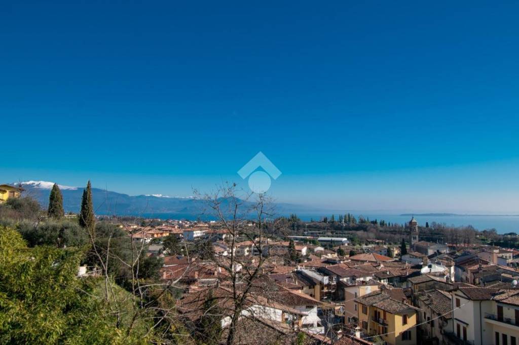casa indipendente in vendita a Padenghe sul Garda