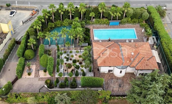 casa indipendente in vendita a Padenghe sul Garda