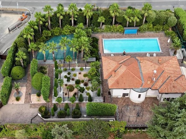 casa indipendente in vendita a Padenghe sul Garda