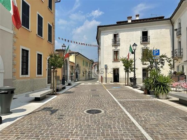 appartamento in vendita a Padenghe sul Garda