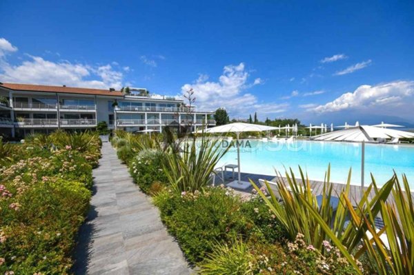 casa indipendente in vendita a Padenghe sul Garda