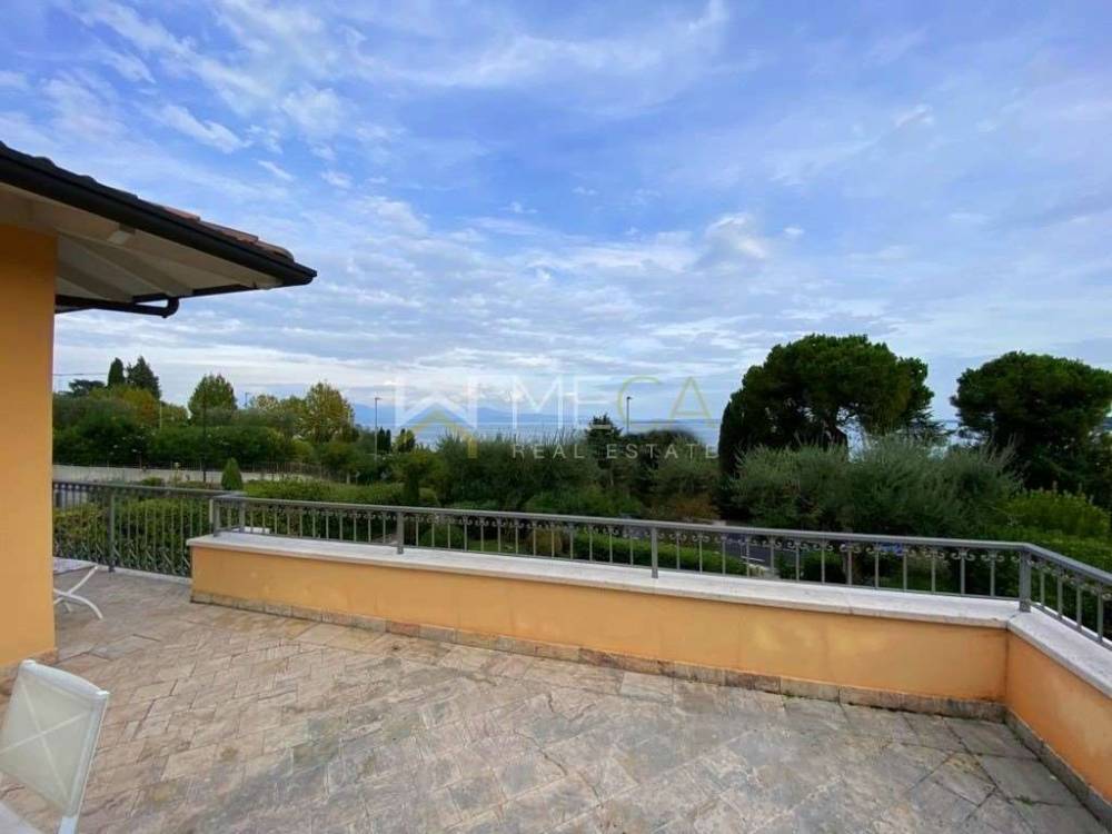 casa indipendente in vendita a Padenghe sul Garda