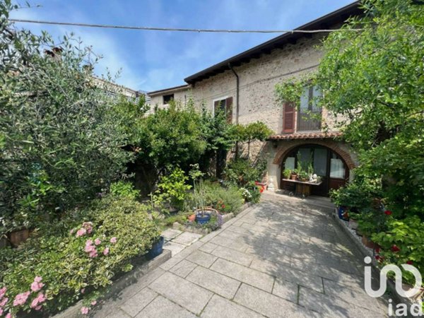 casa indipendente in vendita a Padenghe sul Garda