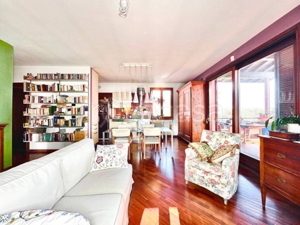 casa indipendente in vendita a Padenghe sul Garda