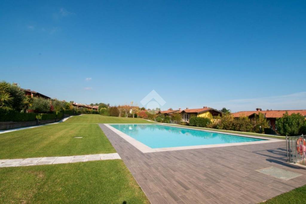 appartamento in vendita a Padenghe sul Garda