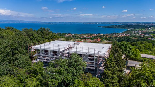appartamento in vendita a Padenghe sul Garda