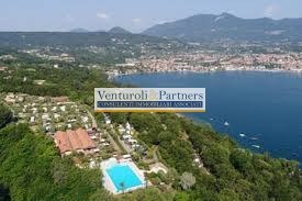 negozio in vendita a Padenghe sul Garda