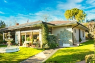 casa indipendente in vendita a Padenghe sul Garda