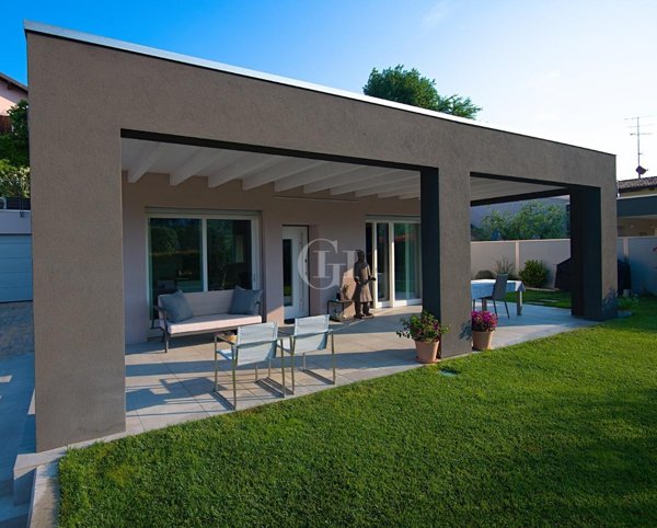 casa indipendente in vendita a Padenghe sul Garda