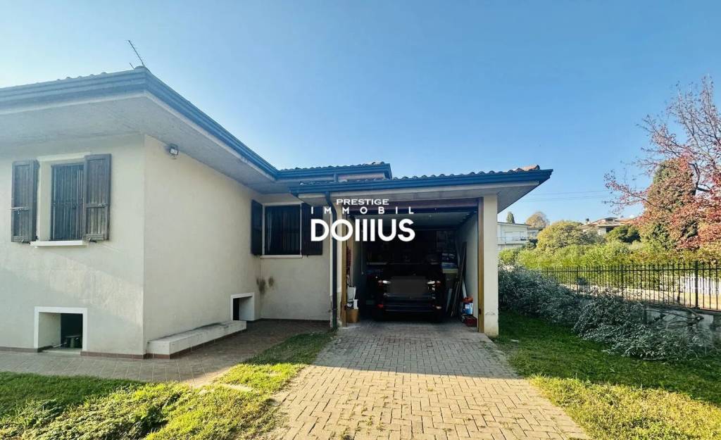 casa indipendente in vendita a Padenghe sul Garda