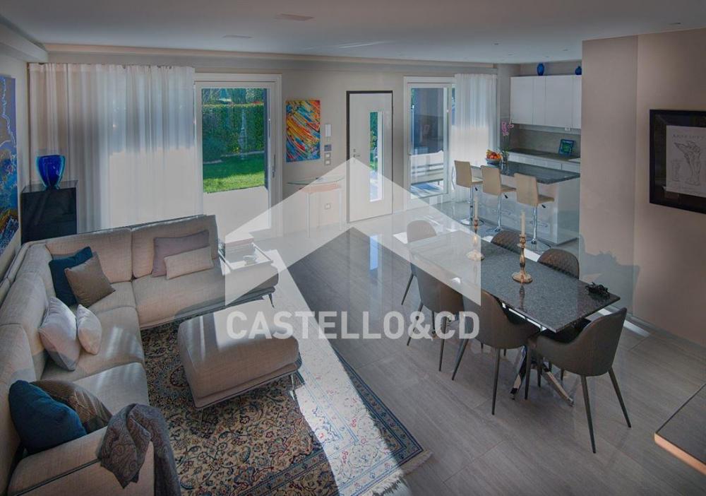 casa indipendente in vendita a Padenghe sul Garda