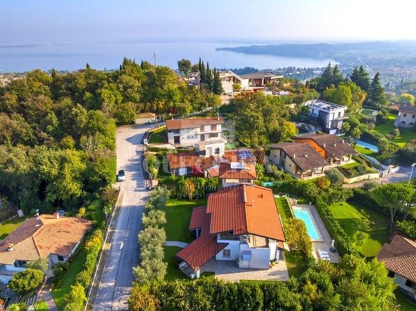 casa indipendente in vendita a Padenghe sul Garda