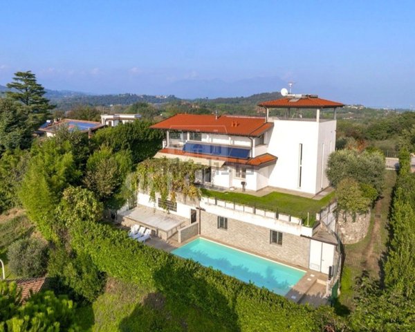 casa indipendente in vendita a Padenghe sul Garda