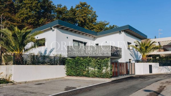 casa indipendente in vendita a Padenghe sul Garda