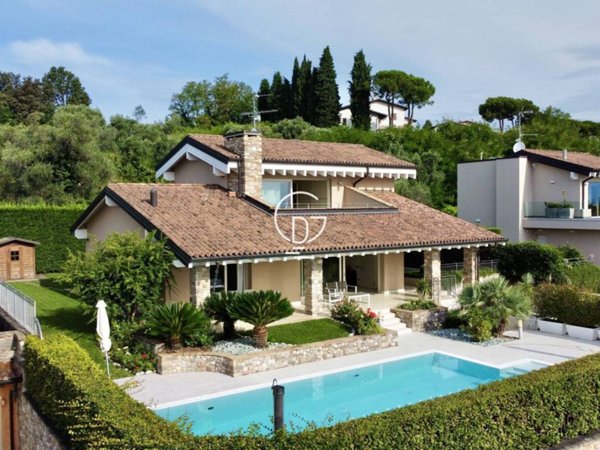 casa indipendente in vendita a Padenghe sul Garda