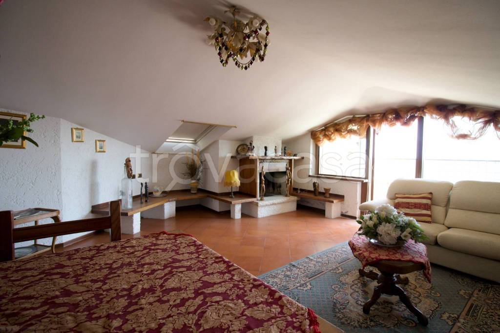 appartamento in vendita a Padenghe sul Garda