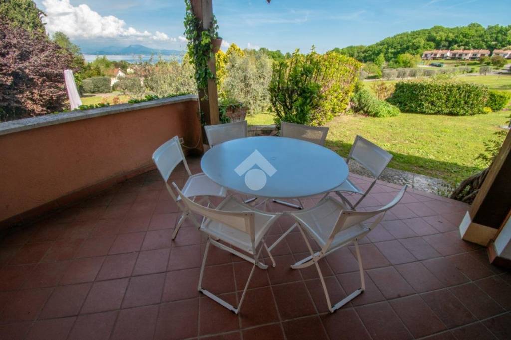 casa indipendente in vendita a Padenghe sul Garda