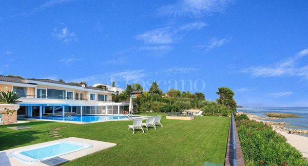 villa in vendita a Padenghe sul Garda