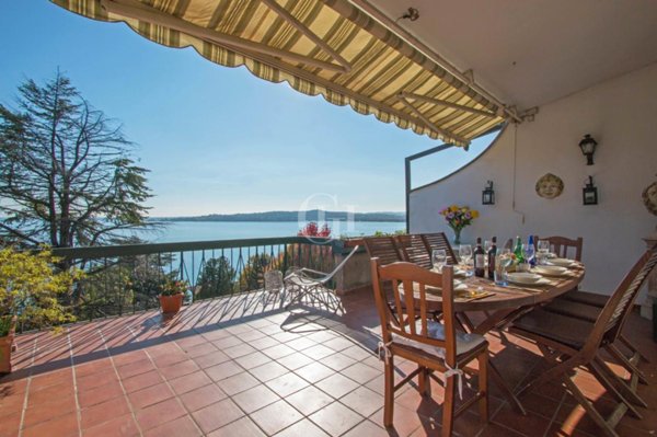 casa indipendente in vendita a Padenghe sul Garda