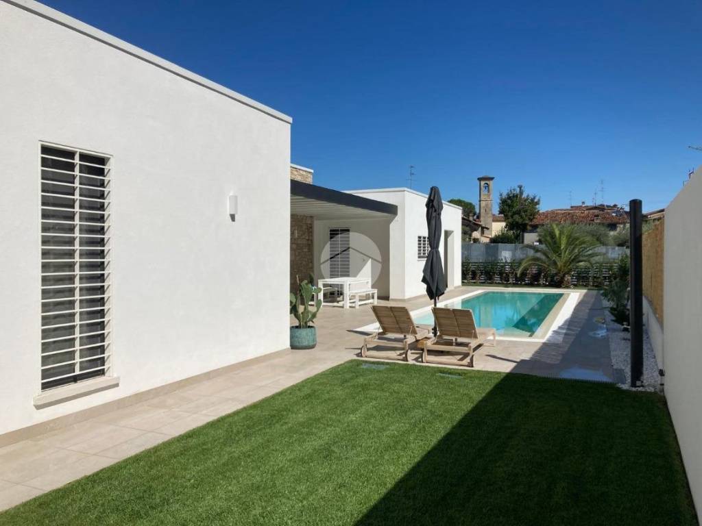 casa indipendente in vendita a Padenghe sul Garda