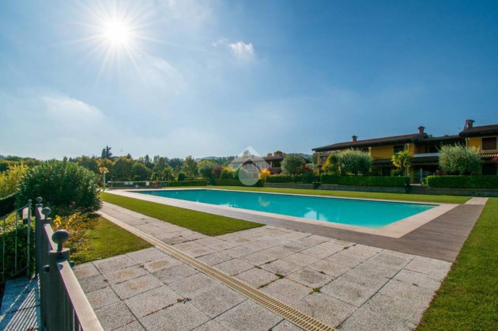 appartamento in vendita a Padenghe sul Garda