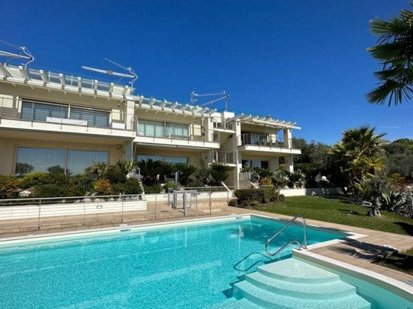 appartamento in vendita a Padenghe sul Garda