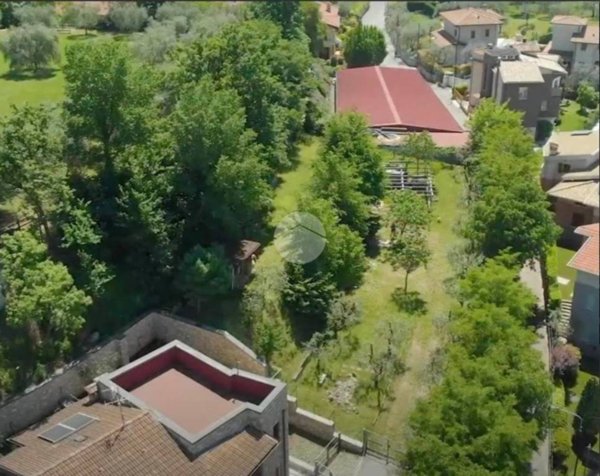 casa indipendente in vendita a Padenghe sul Garda